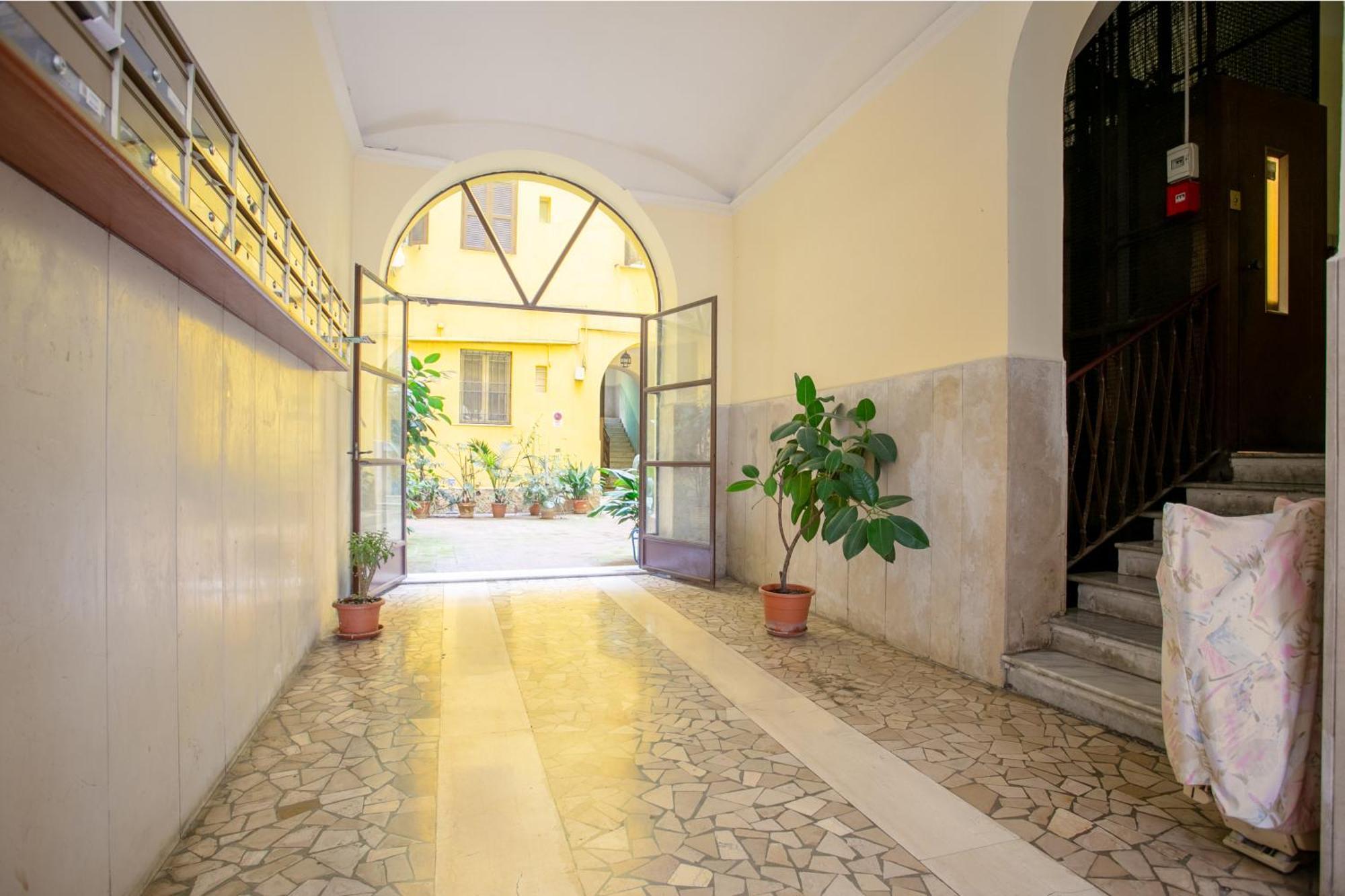 Florje House, Rome